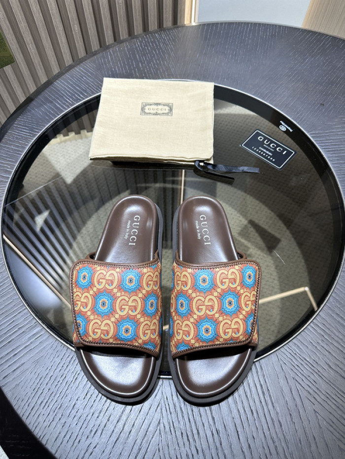 GUCC SLIPPERS