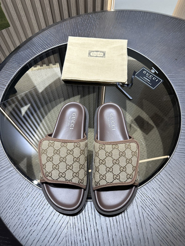 GUCC SLIPPERS