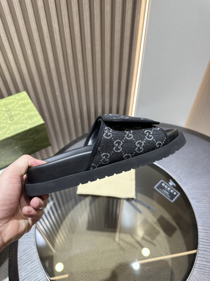 GUCC SLIPPERS