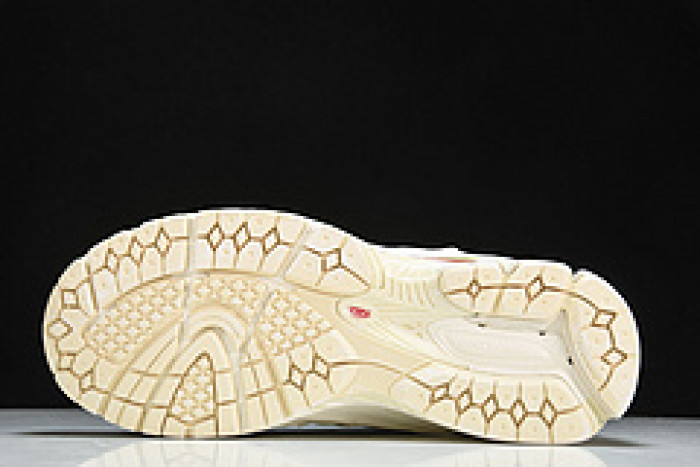 New Balance ‘Refined Future ’ M2002RDC