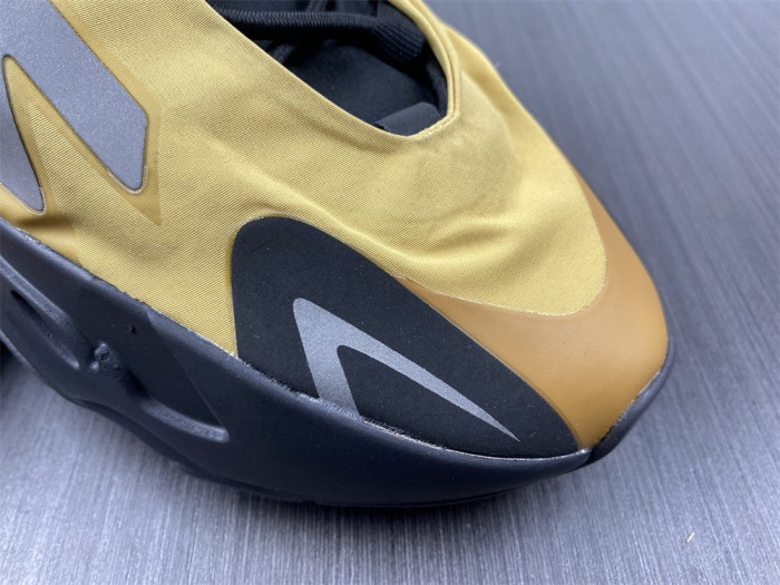 Adidas Yeezy Boost 700 MNVN Honey Flux GZ0717