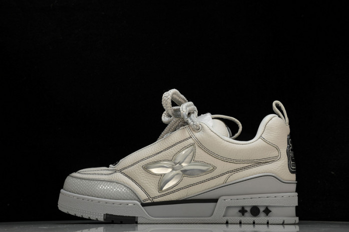 LV SNEAKER LOW  121204