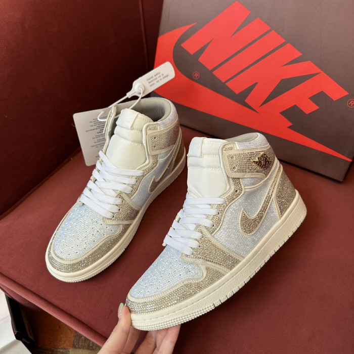 AIR JORDAN 1 RETRO  AJ-05