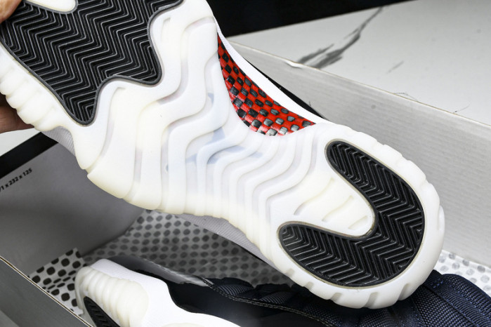 Air Jordan 11 Retro CT8012-406