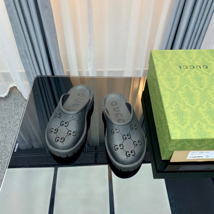 GUCC SLIPPERS