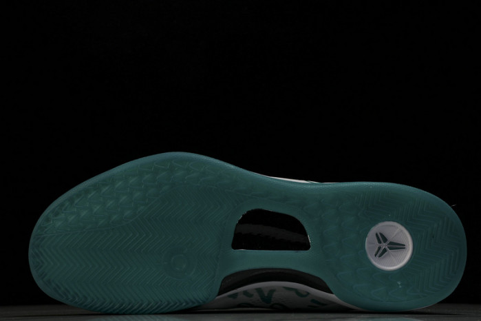 Nike Kobe 8 Protro “Radiant Emerald”  FQ3549-101