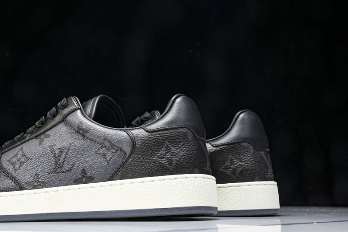 LV SNEAKER  FOR-LV310