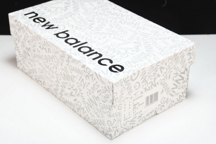 New Balance yeeshoes   ML2002RGD