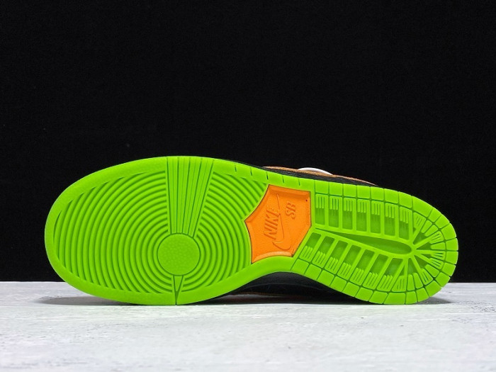 Nike SB Dunk Low Night of Mischief Halloween  BQ6817-006