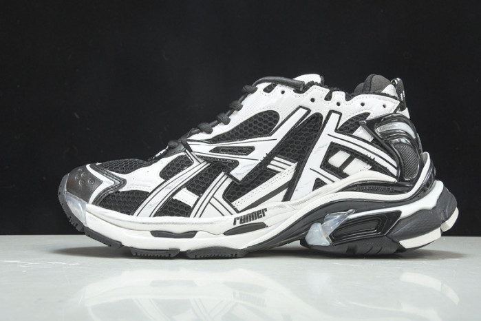 BLCG  RUNNER    Yeeshoes  22040702