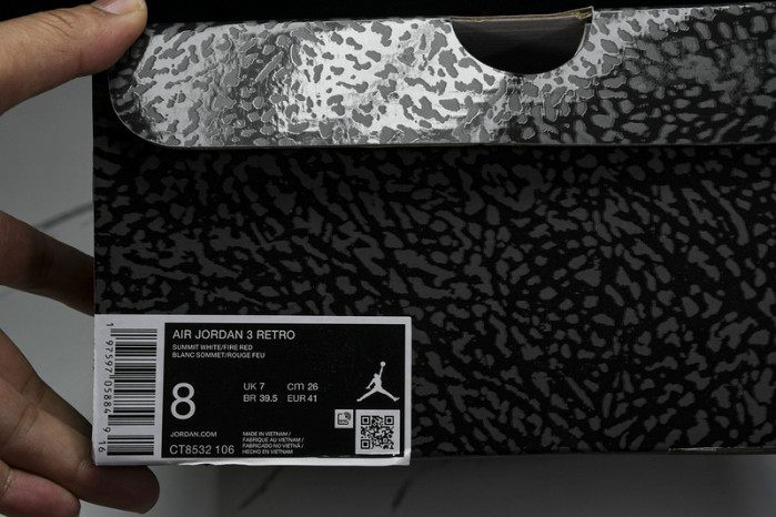 Air Jordan 3 Retro  CT8532-106