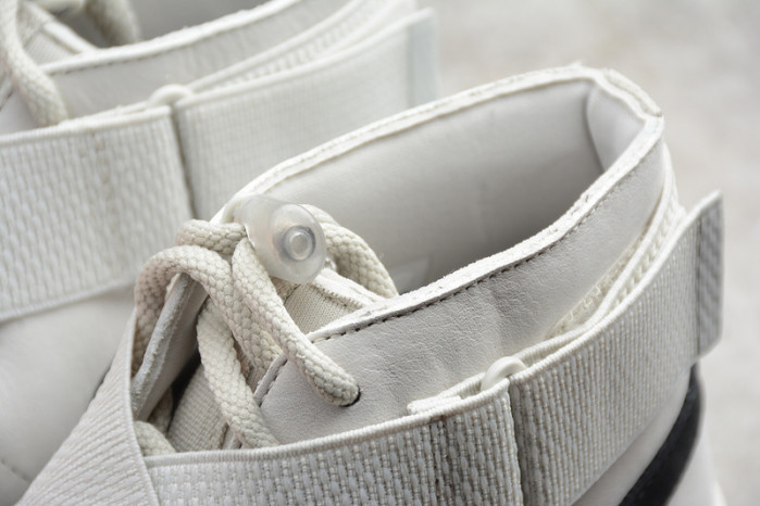 NIKE AIR FEAR OF GOD RAID LIGHT BONE AT8087-001