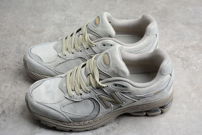 New* Balance WL2002   M2002RP