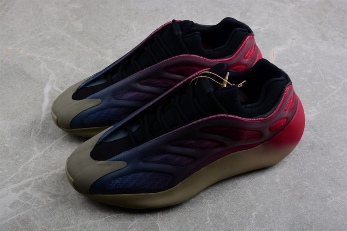 ADIDAS YEEZY 700 V3  “Fade Carbon” GW1814