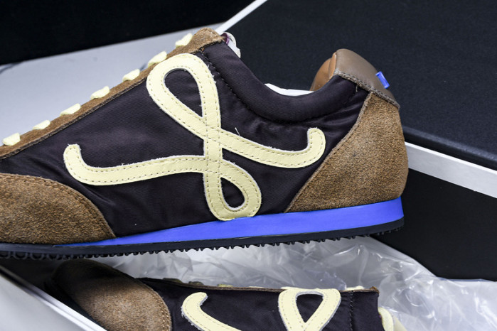 L*0ewe Ballet Runner  LW-FOR04