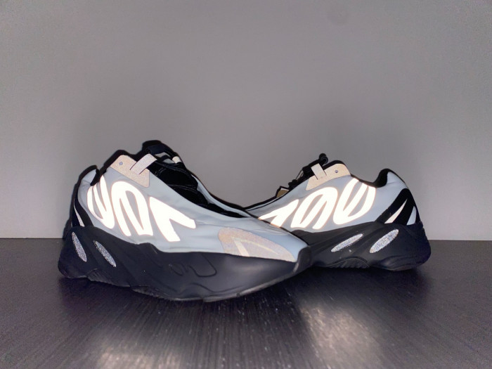 Adidas Yeezy Boost 700 GZ0711