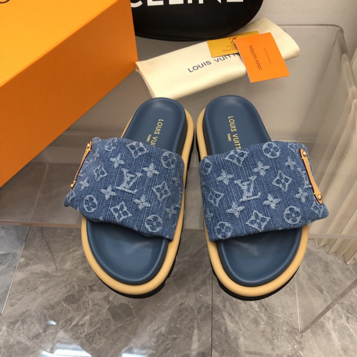LV SLIPPERS
