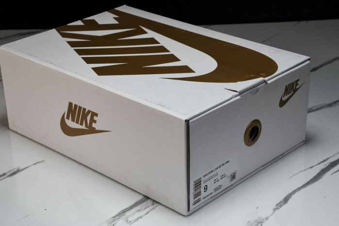 Nike Dunk Low "Be 1 Of One"  FQ0269-001