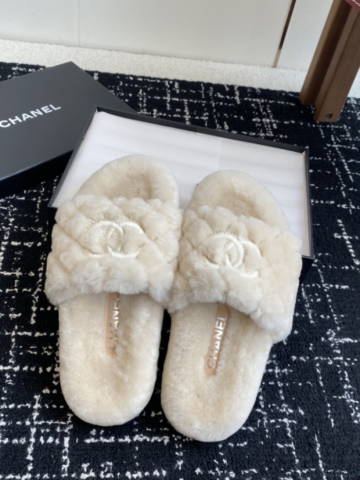 CH*NEL SLIPPERS