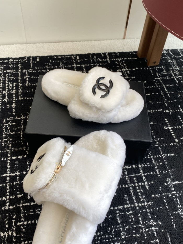 CH*NEL SLIPPERS