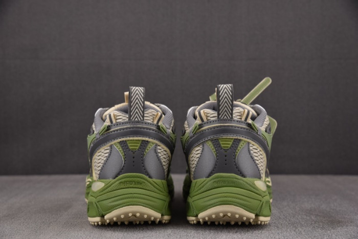 OF C/O  SNEAKER  FOR-082101