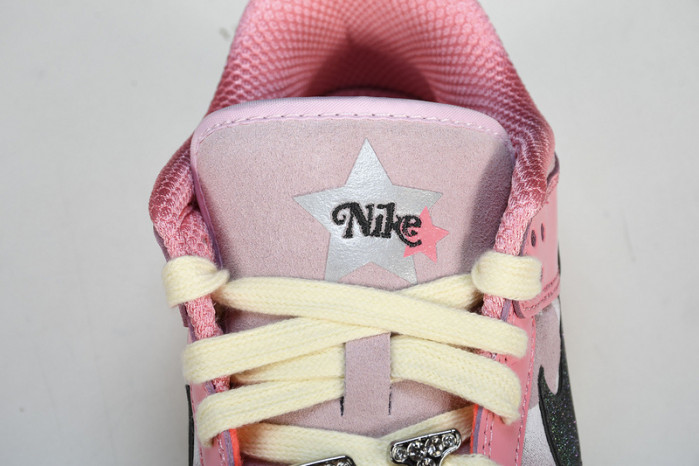 Nike  Dunk Low LX“Hot Punch and Pink Foam”  FN8927-621