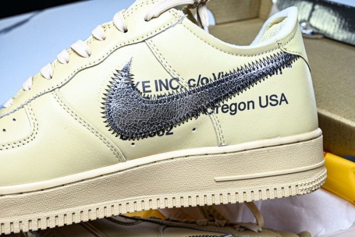 NIKE OF x AIR FORCE 1 LOW University Gold FD6900 200