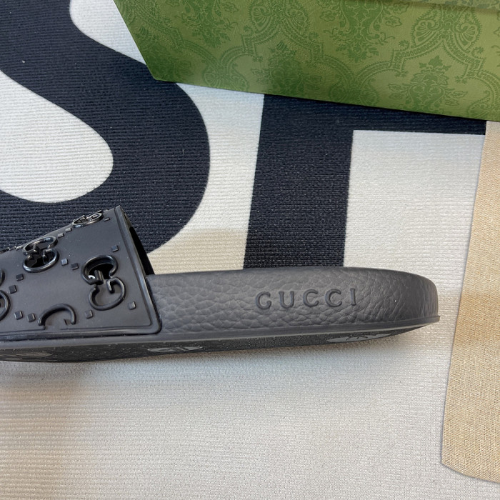 GUCC SLIPPERS