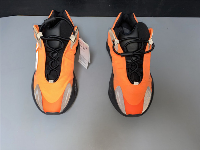 ADIDAS YEEZY BOOST 700 MNVN ORANGE - FV3258