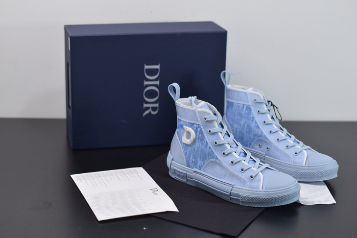 D10R B23 Oblique High Top Sneaker