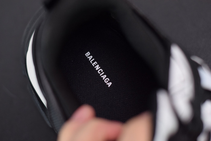 BLCG Track.2 black and white 570391 W2GN3 1090