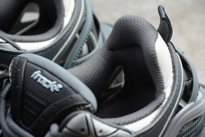 BLCG Track.2 grey 570391 W2GN3 1285