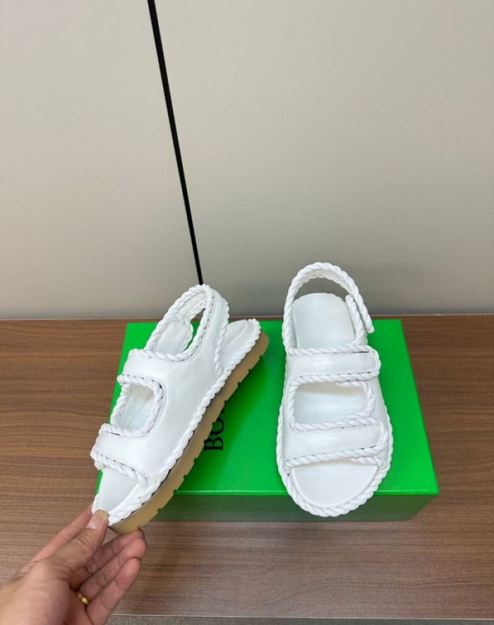 B0TTEGA VENETA  SLIDES