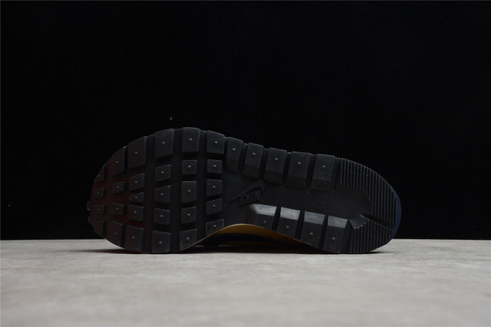 Nike Vaporwaffle sacai Sesame Blue Void DD1875-200