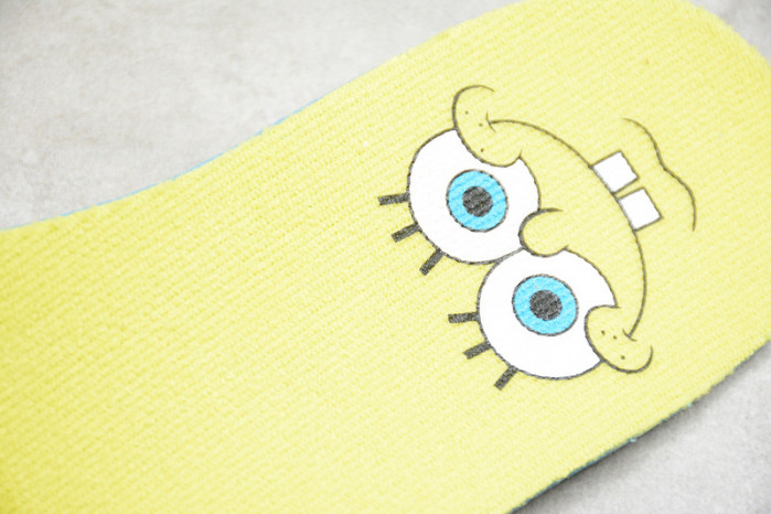 KYRIE 5 SPONGEBOB SQUAREPANTS OPTI YELLOW 002